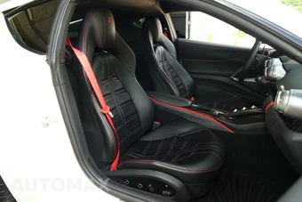 2019 Ferrari 812 Superfast - miniatura 11