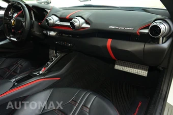 2019 Ferrari 812 Superfast - miniatura 12