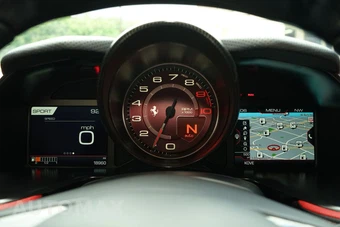 2019 Ferrari 812 Superfast - miniatura 14