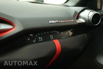 2019 Ferrari 812 Superfast - miniatura 16