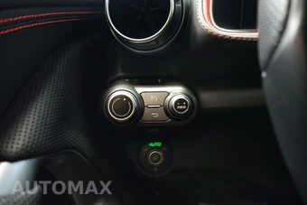 2019 Ferrari 812 Superfast - miniatura 26
