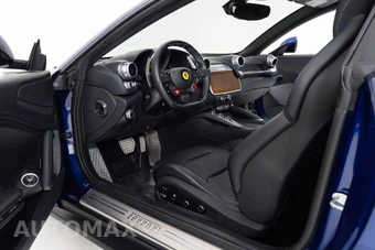 2019 Ferrari GTC4Lusso T - miniatura 15