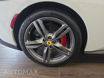 2019 Ferrari Portofino - miniatura 10