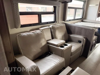 2019 Ford E-450 RV Cutaway - miniatura 8