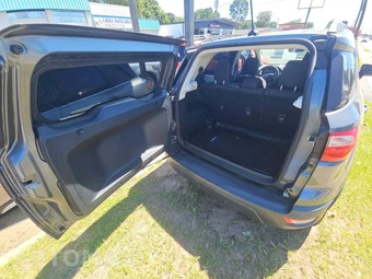 2019 Ford EcoSport SE – miniatura 14