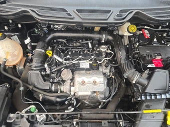 2019 Ford EcoSport SE - miniatura 15