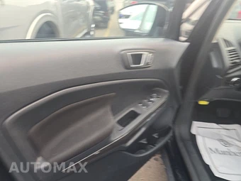 2019 Ford EcoSport SE - miniatura 9