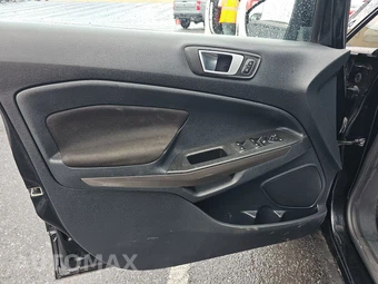 2019 Ford EcoSport SE – miniatura 9