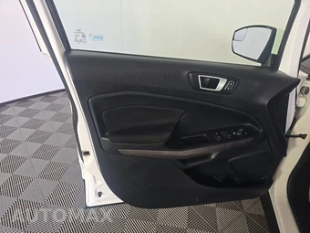 2019 Ford EcoSport SE - miniatura 9