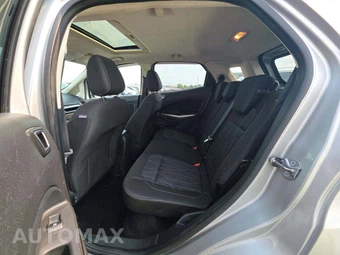 2019 Ford EcoSport SE - miniatura 13