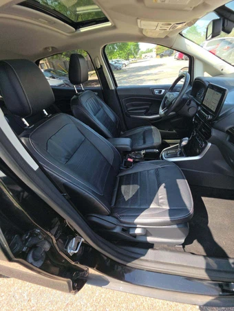 2019 Ford EcoSport Titanium – miniatura 15