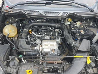 2019 Ford EcoSport Titanium - miniatura 16