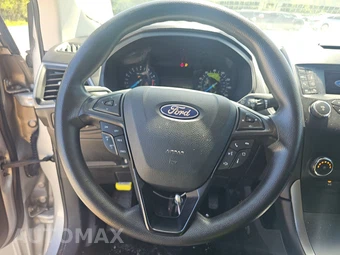 2019 Ford Edge SE – miniatura 10