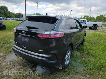 2019 Ford Edge SE – miniatura 3