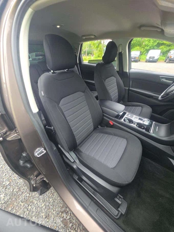 2019 Ford Edge SE - miniatura 18