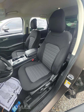 2019 Ford Edge SE - miniatura 6