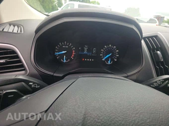 2019 Ford Edge SE - miniatura 9