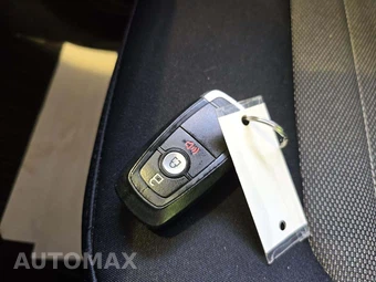 2019 Ford Edge SE - miniatura 8