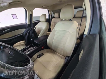 2019 Ford Edge SE – miniatura 6
