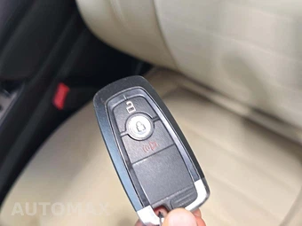 2019 Ford Edge SE – miniatura 8