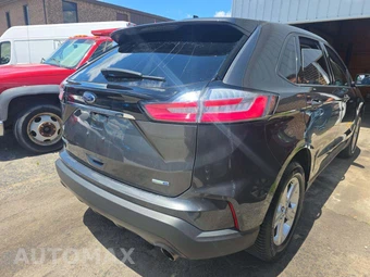2019 Ford Edge SE – miniatura 3