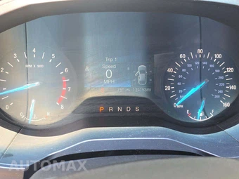 2019 Ford Edge SE – miniatura 9
