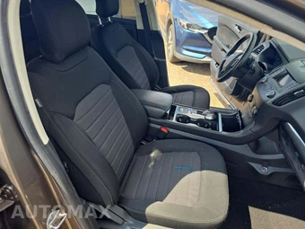 2019 Ford Edge SE – miniatura 18