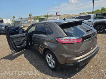 2019 Ford Edge SE – miniatura 2