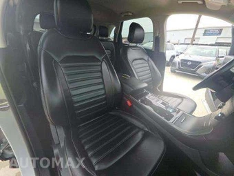 2019 Ford Edge SEL – miniatura 18