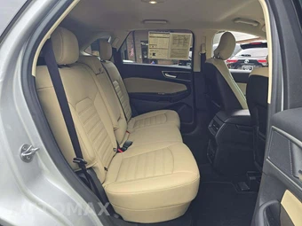 2019 Ford Edge SEL – miniatura 16