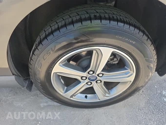 2019 Ford Edge SEL – miniatura 11