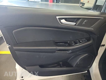 2019 Ford Edge SEL - miniatura 9