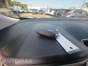 2019 Ford Edge SEL - miniatura 8