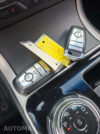 2019 Ford Edge SEL - miniatura 8