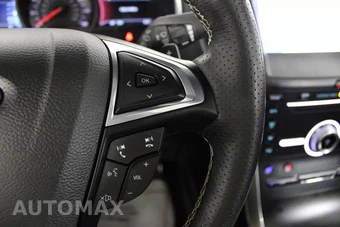 2019 Ford Edge ST - miniatura 17