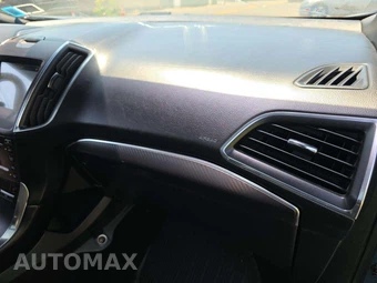 2019 Ford Edge ST - miniatura 19