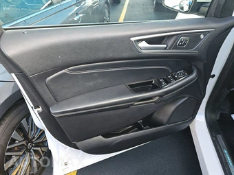 2019 Ford Edge Titanium - miniatura 9