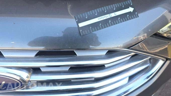 2019 Ford Edge Titanium - miniatura 3