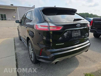 2019 Ford Edge Titanium – miniatura 2