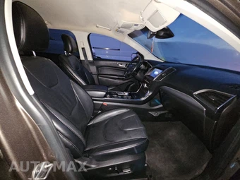2019 Ford Edge Titanium – miniatura 8