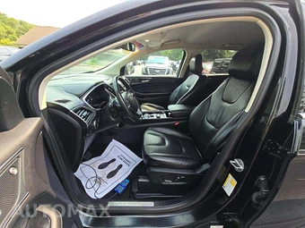 2019 Ford Edge Titanium - miniatura 3
