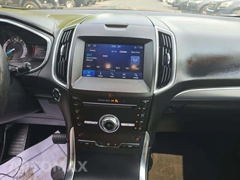 2019 Ford Edge Titanium - miniatura 7