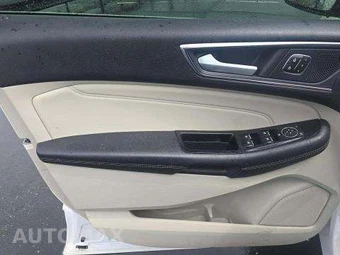2019 Ford Edge Titanium – miniatura 32
