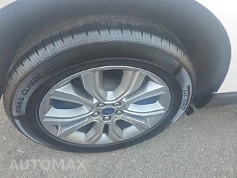 2019 Ford Edge Titanium - miniatura 10
