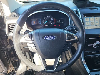 2019 Ford Edge Titanium – miniatura 10