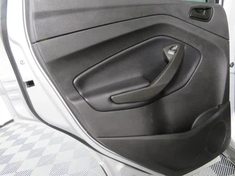 2019 Ford Escape S - miniatura 39