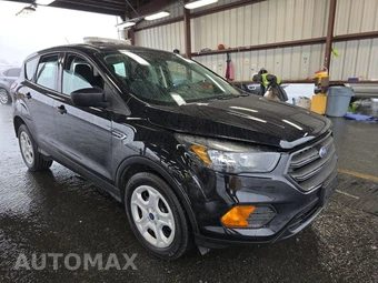2019 Ford Escape S – miniatura 3