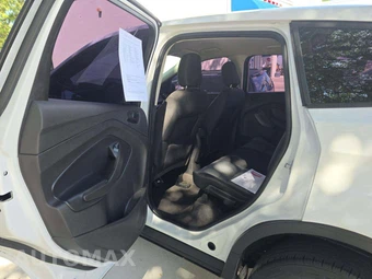 2019 Ford Escape S – miniatura 13