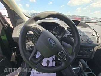 2019 Ford Escape S – miniatura 10