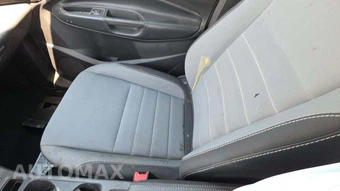 2019 Ford Escape S – miniatura 25